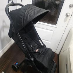 Mountain Buggy Nano Travel Stroller in Black