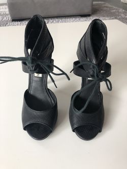 Steven Madden black high heels
