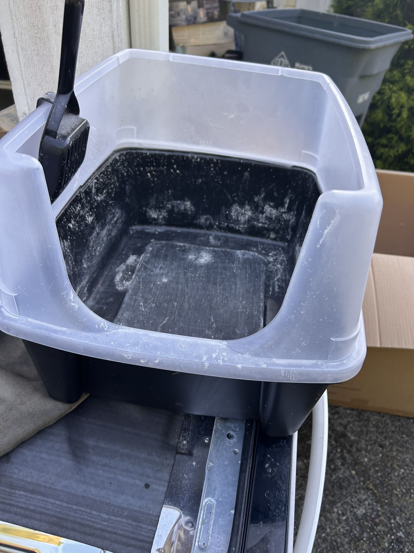 Cat Litter Box