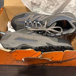 Mens Safety Toe Shoes ( Aluminum toe) Size 9