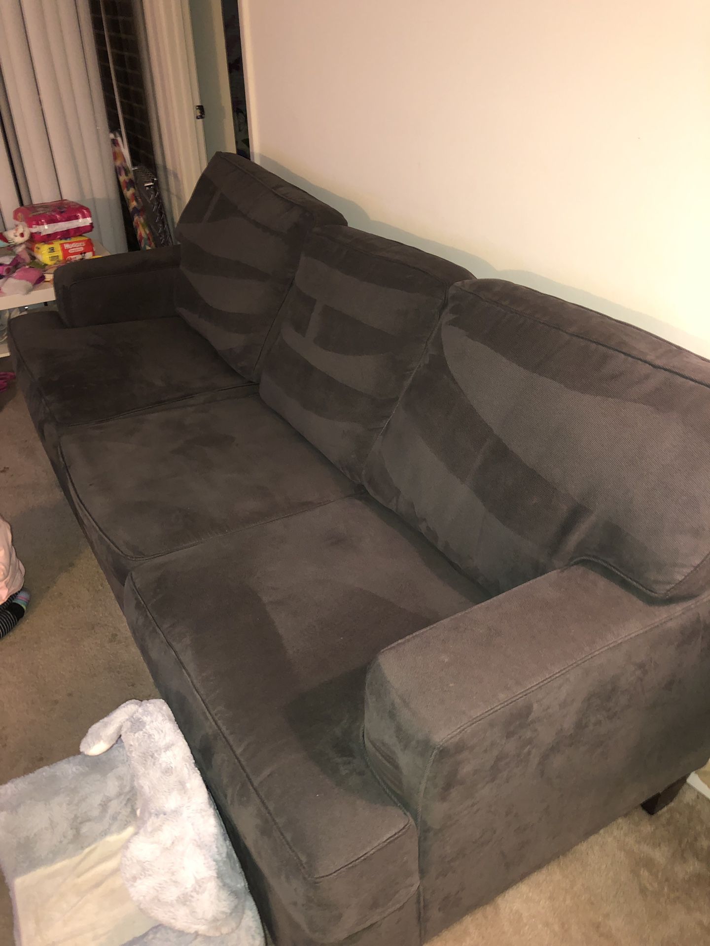 Couch - Read Details