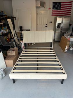Full size bedroom set