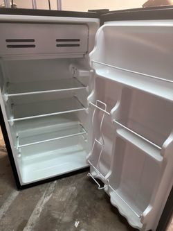 Mini fridge