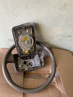 1993 Fleetwood Cadillac steering wheel