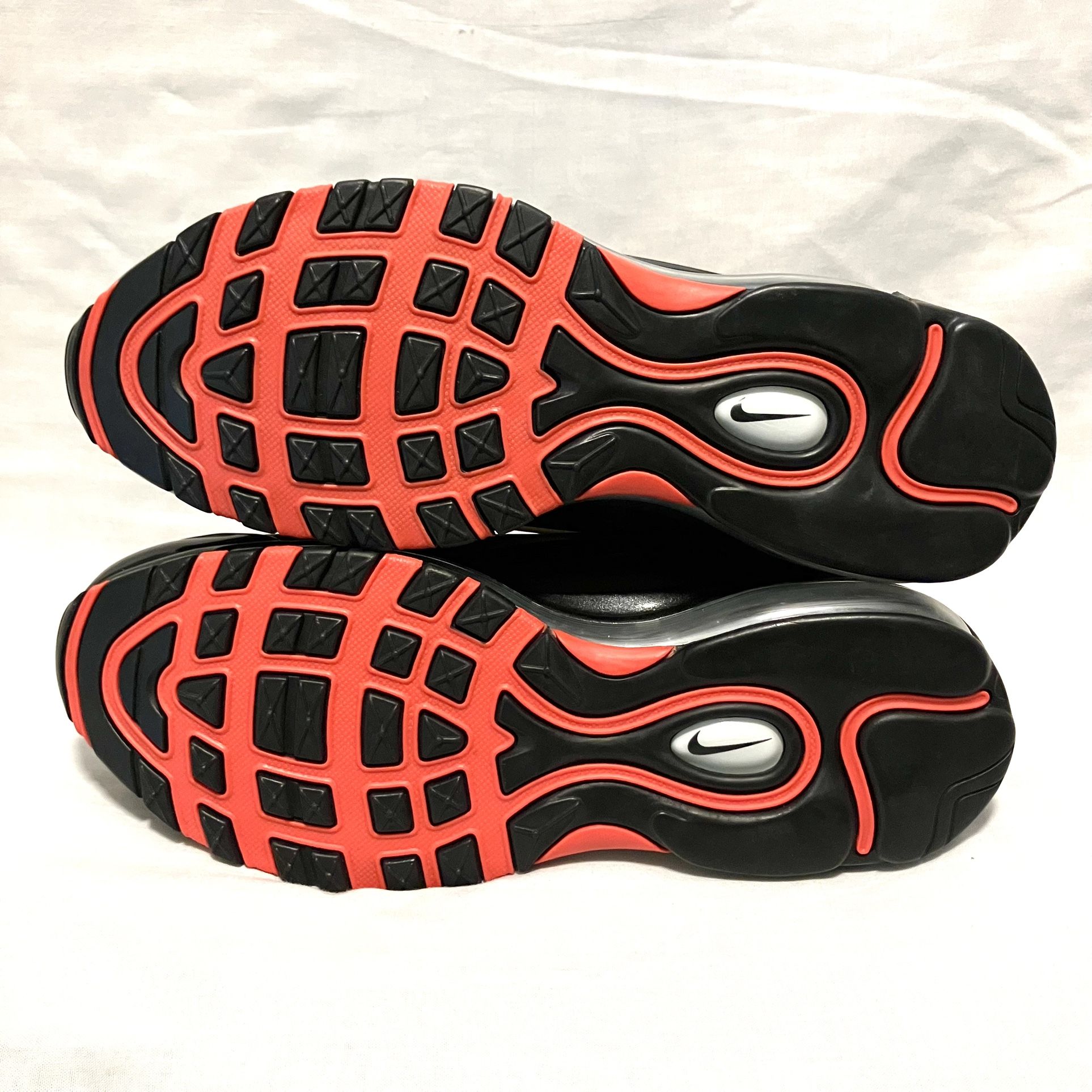 Sz Nike Air Max Deluxe SE Mens Black Crimson Shoes