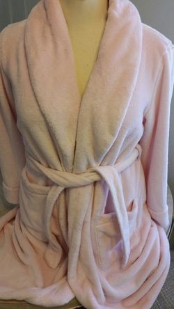 Women's long robe pink by Gap body size small