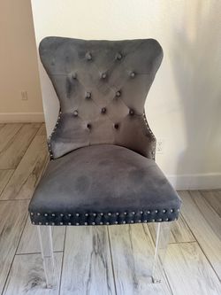 Tufted Dining Chairs (6)