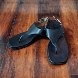 Bernardo Concord Wedge Sandal Black Leather Size 7