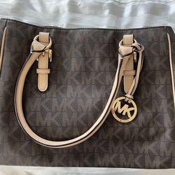 Michael Kors Handbag | Handbag | MK handbag | Handbag for Her | Handbag for Women | Gift for Women