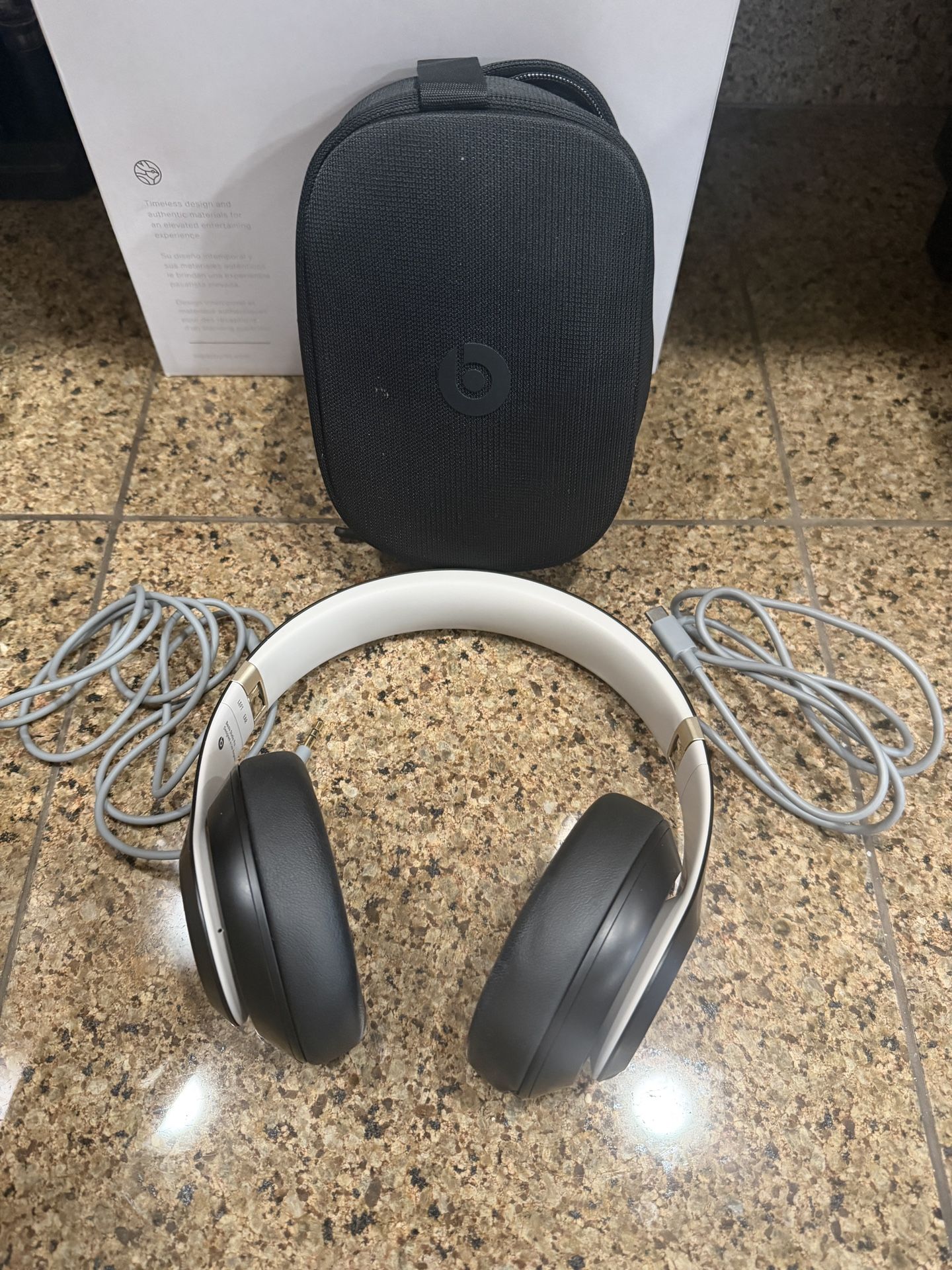 Beats Studio Pro