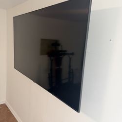 Samsung 65” 4K Crystal UHD Smart TV (UN65CU8000FXZA) – Excellent Condition!