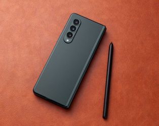 Samsung - Galaxy Z Fold 3 5G 7.6"