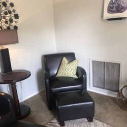 2 Chairs & Footstools ( Plether Peeling On Arm Washable covers are new