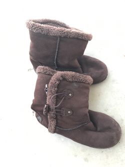 Girls boots