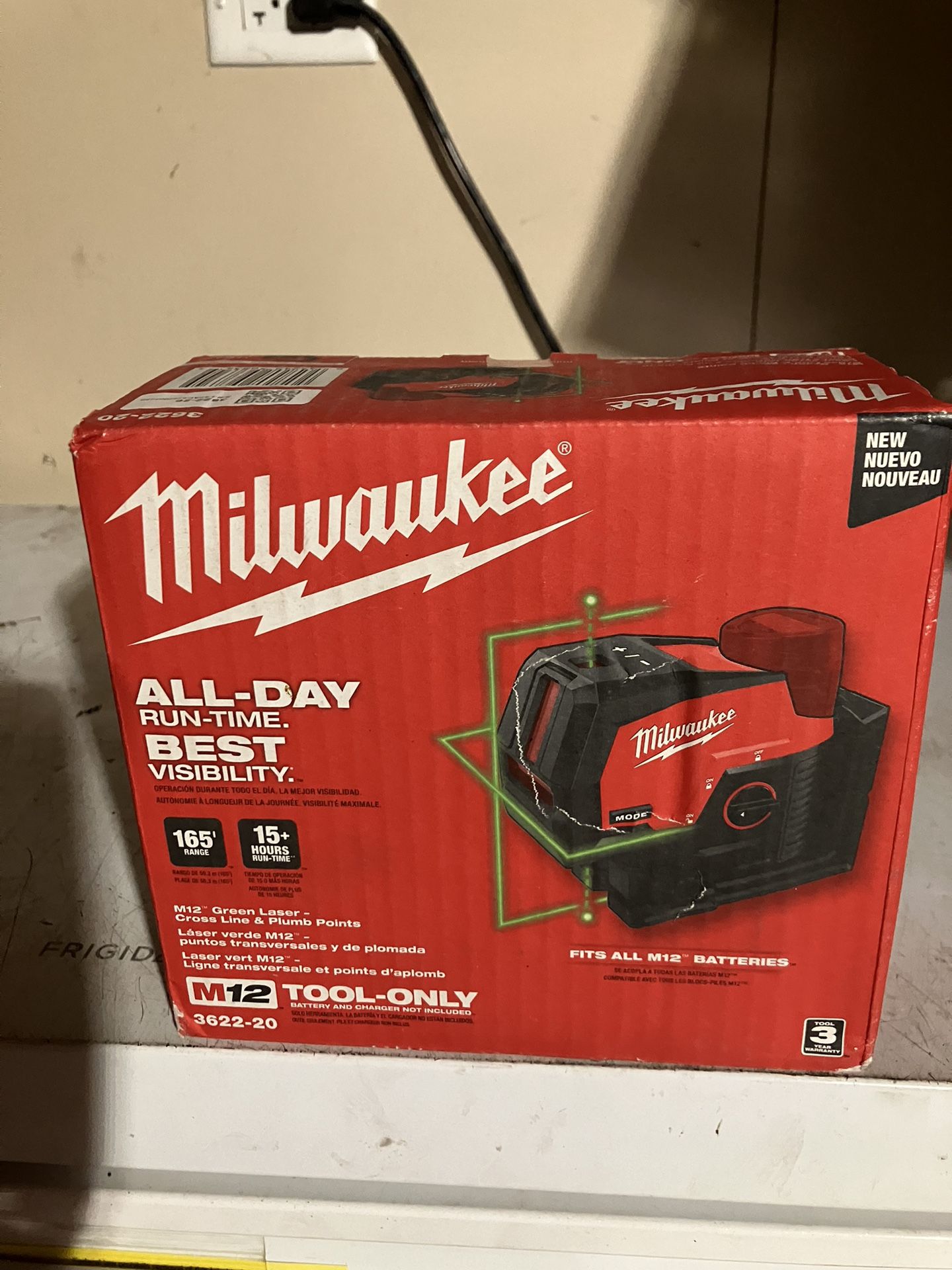 Milwaukee M12 12-Volt Lithium-Ion Cordless Green 125 ft. Cross Line and Plumb Points Laser Level (Tool-Only)