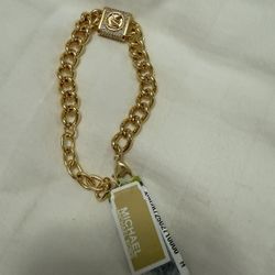 Pretty Stuff ! New Comes With Tag   ( Ask For Price) 