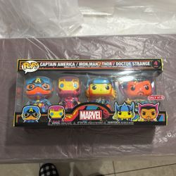 Funko Marvel Black light 4 Pack 