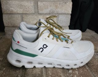 On Cloudrunner 2 running shoes in the Undyed/Green colorway Size 12.5 Mens