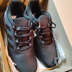 Adidas shoe men size 11.5