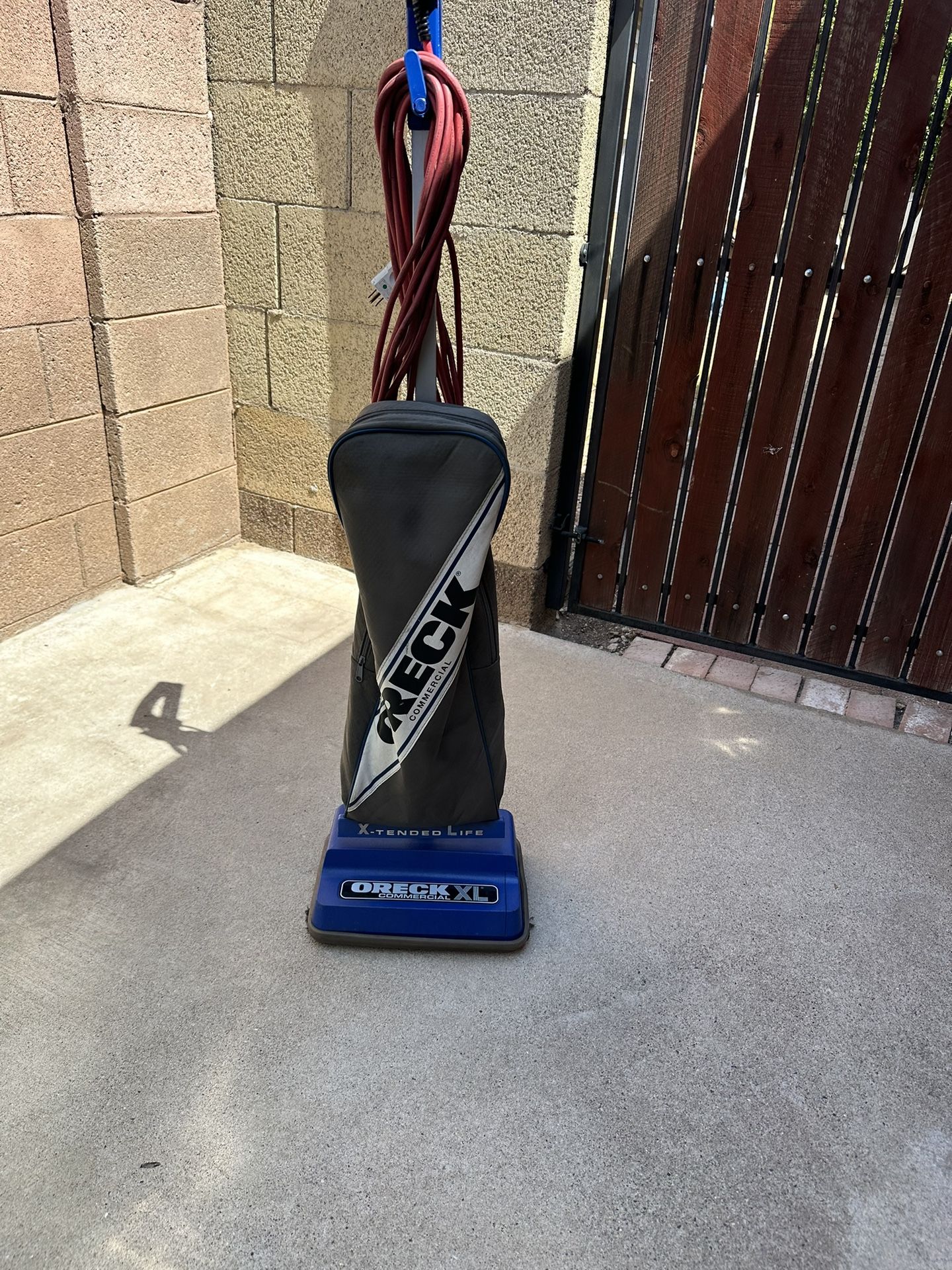 Oreck Commercial XL Upright Corded Vacuum Cleaner, Bagged Professional Commercial Pro