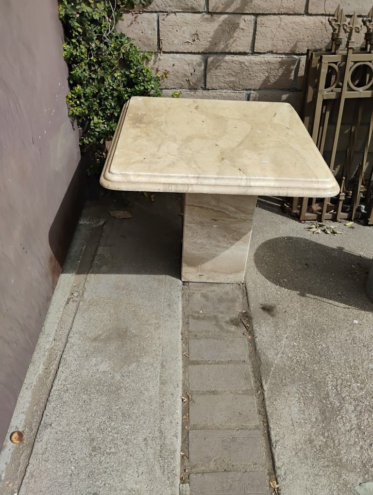 MarbleTable No Chips Or Cracks