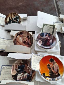 Gone With The Wind And Aladin & Beauty And The Beast Collector Plates