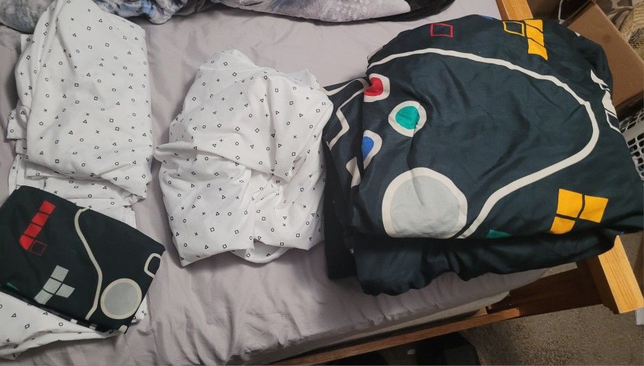 Twin Bedding Set
