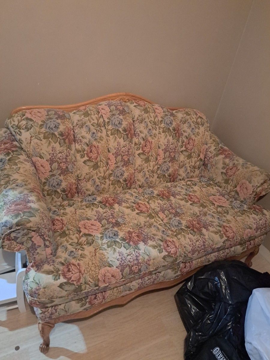 Flower Love Couch