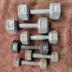SET OF 15s  10s.  5s  HEXHEAD DUMBBELLS
 TOTAL 60LBs. 
7111  S. WESTERN WALGREENS 
$50.  CASH ONLY AS IS