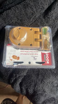 Door Security Single Cylinder Deadbolt Lock / Cerradura Con Seguro-Cilindro Solo Serrure ‘a p^ene Cylindre Simple 