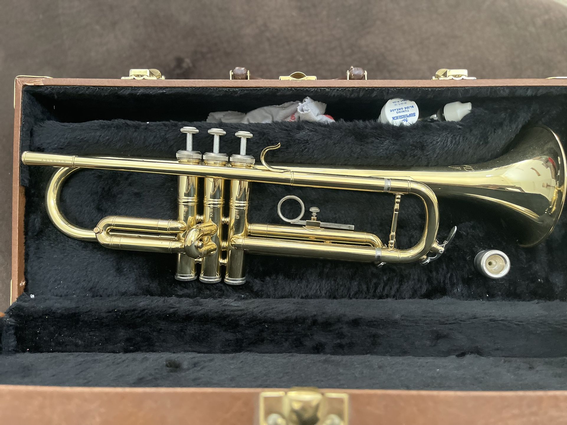Antigua Trumpet