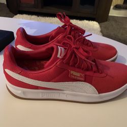 Puma Shoes New $45 Each