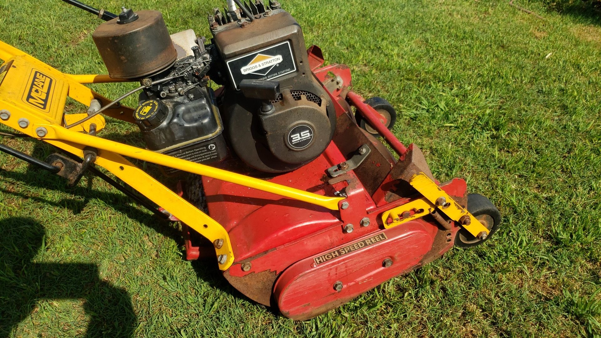 McLane front throw 20 inches lawnmower for Sale in Whittier, CA OfferUp