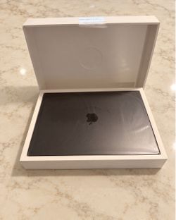 MacBook Pro 16’ 48GB RAM 2TB SSD NEVER USED