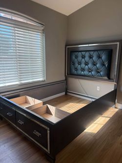 Queen Dark Wood Storage Bed Frame with Tufted Headboard