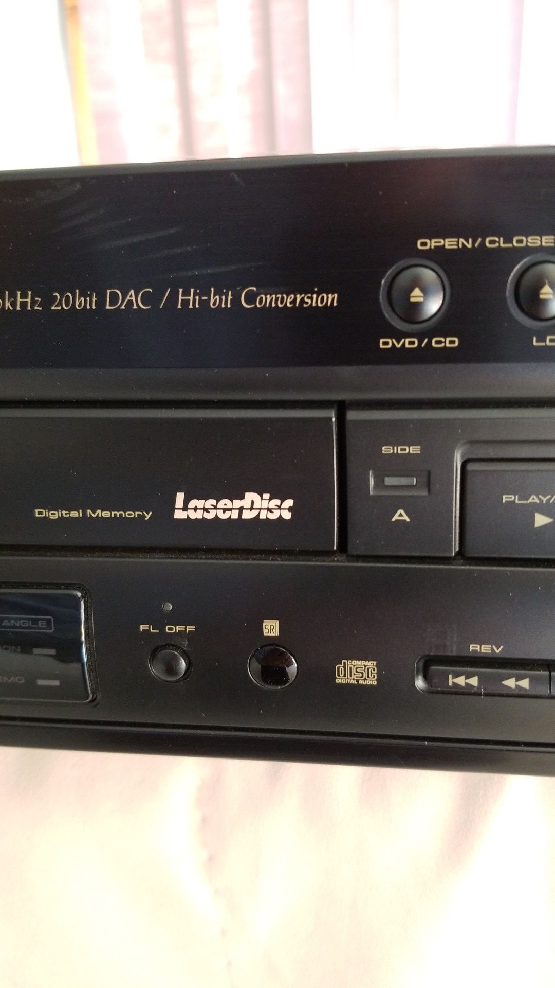 LaserDisc DVD CD player Pioneer DVL700 + 25 discs