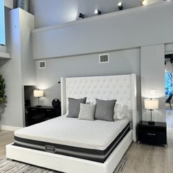 King Bed Frame// Financing Available 
