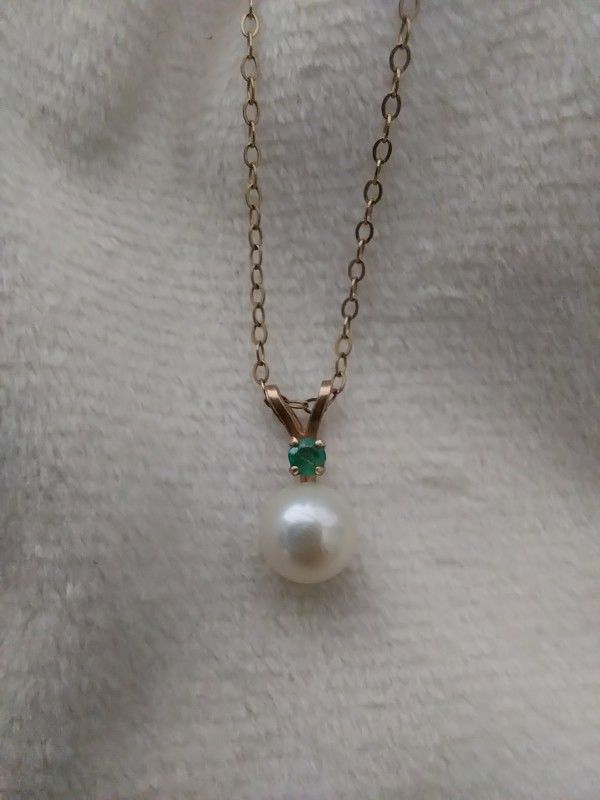 Vintage Pearl Neckalce