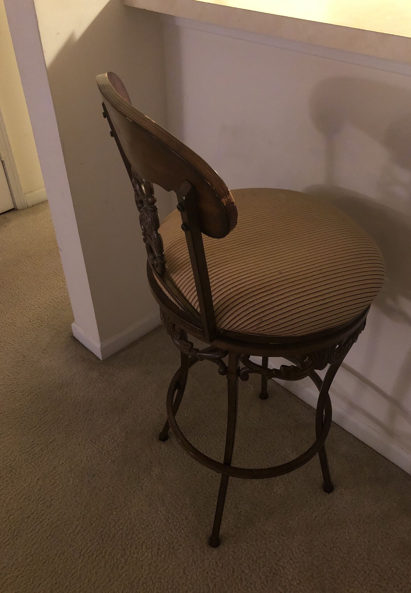 Bar stools fair condition