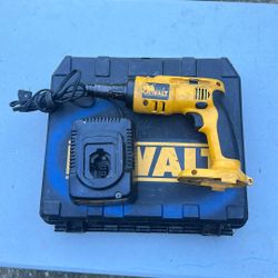 Dewalt Cordless Light Gauge Steel Screwdriver 