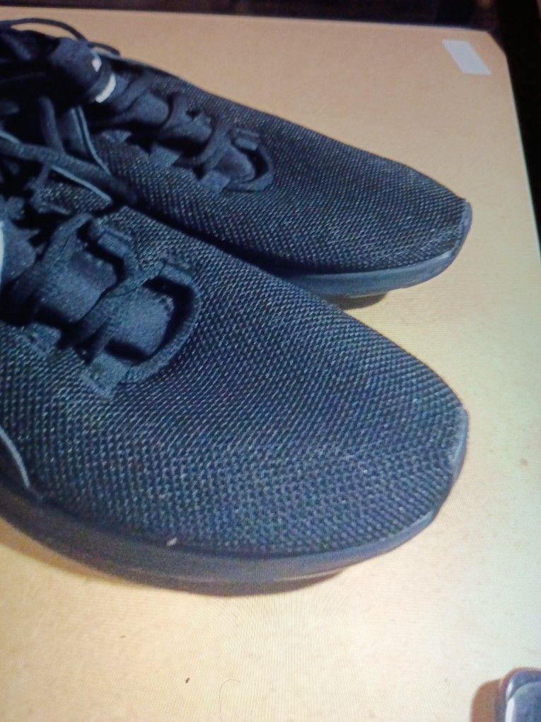 PUMA MEN'S. " ELECTRON STREET" RUNNING SNEAKERS SIZE 8.5