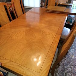 Solid Wood Extendable Dining Room Table