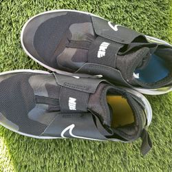 Nike Shoes Size 3y