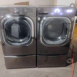 L G Washer And Dryer Electric Stackable 