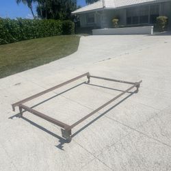 Twin Size Bed Frame Or Full Size 