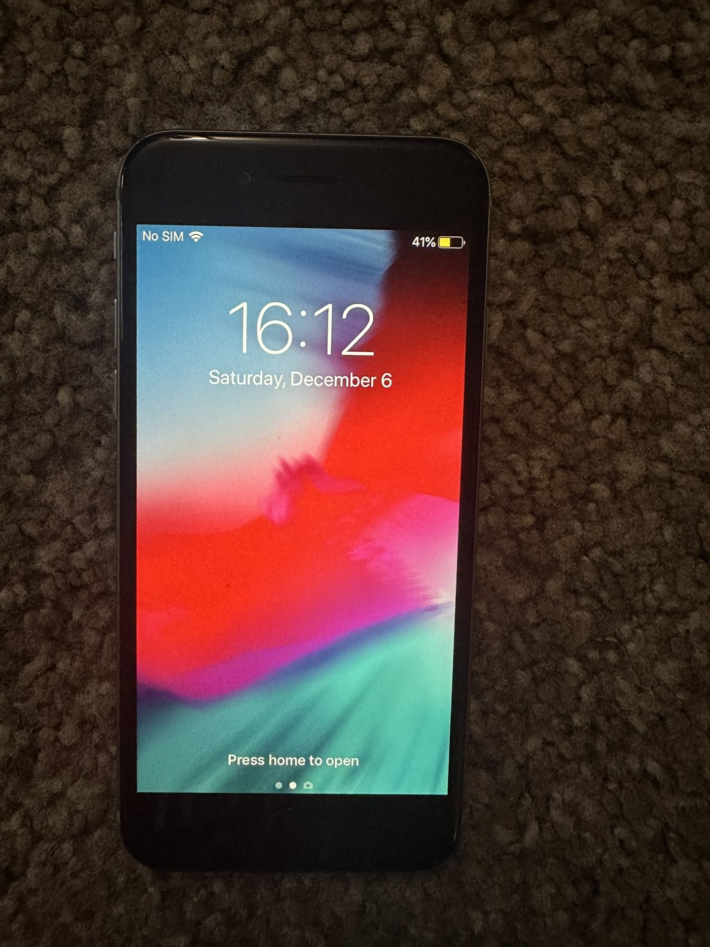 iPhone 6 unlocked(16gb)(Yes still available)