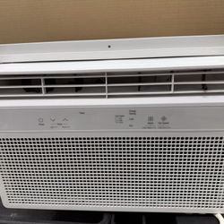 LG - 6000 WINDOW AIR CONDITIONER -cooling Area 250 Sq Ft (USED)