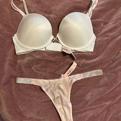 Victoria secret bra and panty set