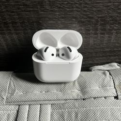 AirPods 4