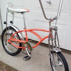 2021 Schwinn Sting - Ray "ORANGE KRATE" Muscle Bike 